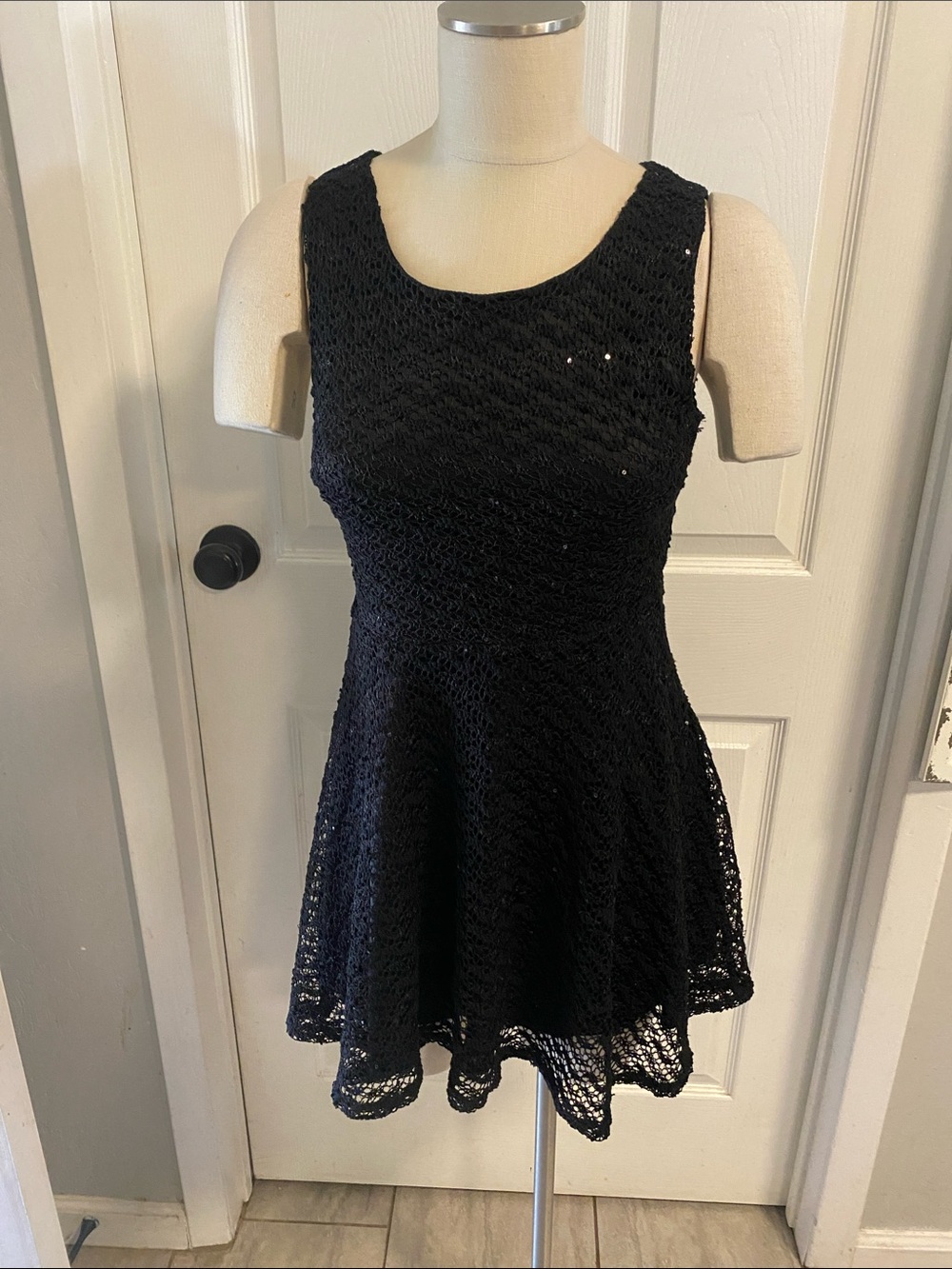 Sans Souci Black Crochet Fit & Flare Sleeveless Dress size M